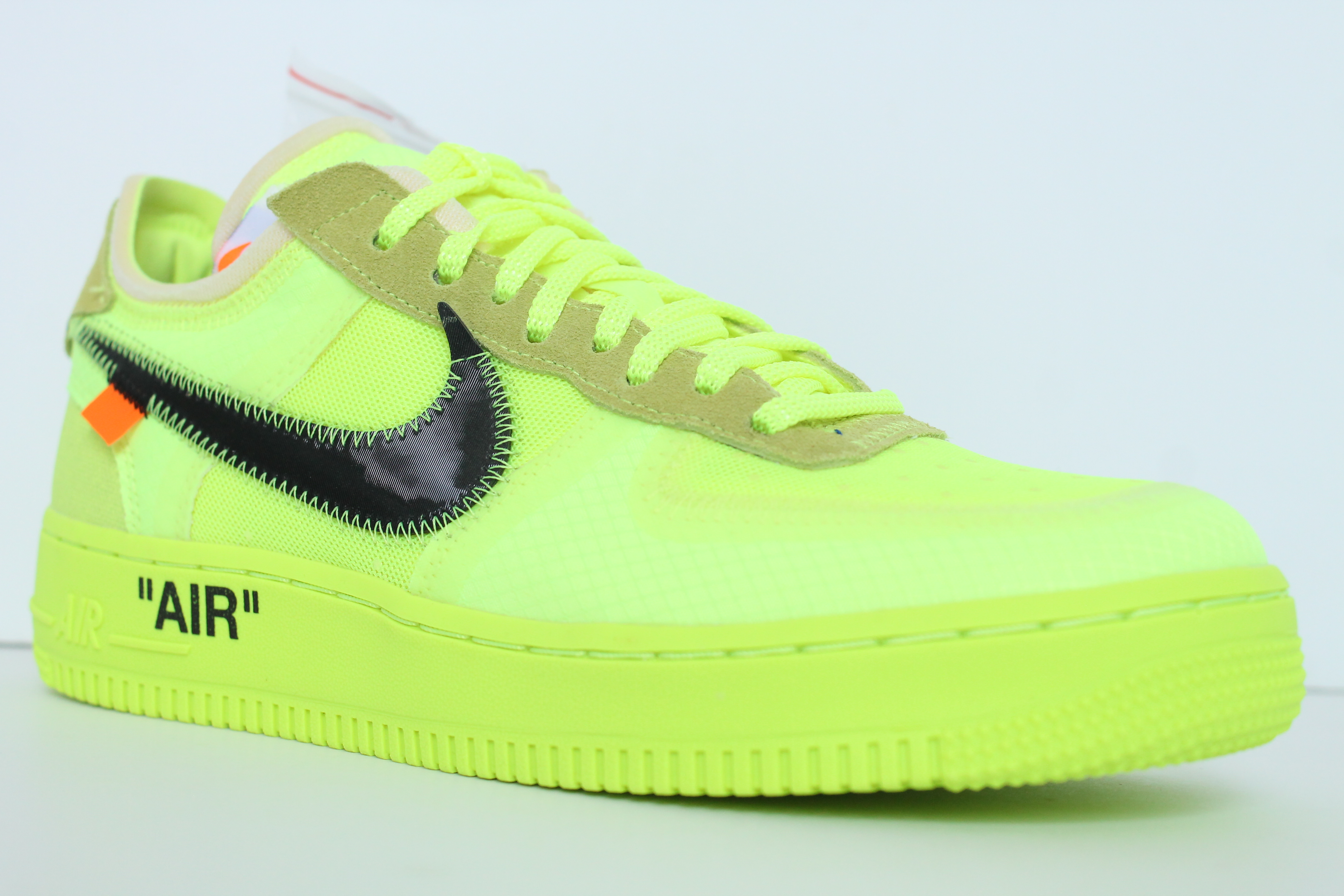 nike air force 1 yellow off white