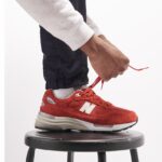 Kith For New Balance 992 - Team Red/Kool Grey - Kithmas Exclusive