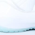 Air Jordan 11 Retro Low - Legend Blue