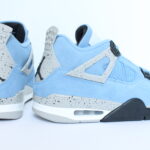 Air Jordan 4 Retro - University Blue