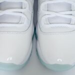 Air Jordan 11 Retro Low - Legend Blue