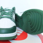 Nike Dunk Low - Varsity Green