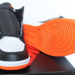 Air Jordan 1 Retro High OG - Electro Orange