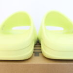 adidas Yeezy Slide - Glow Green