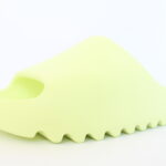 adidas Yeezy Slide - Glow Green