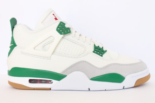 Air Jordan 4 Retro SP SB - Pine Green